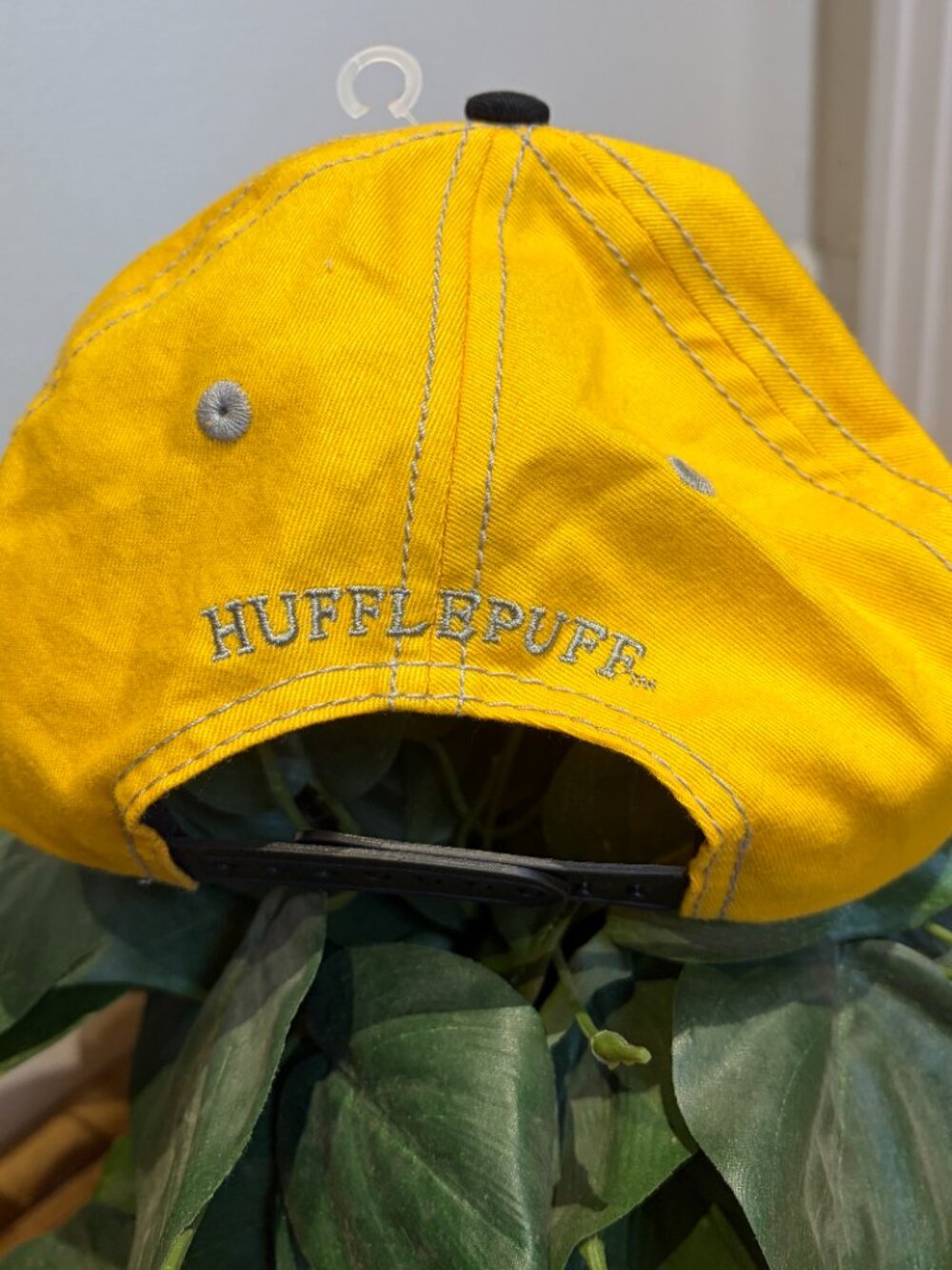 Harry Potter Hufflepuff Hat Wizarding World of Harry Potter Snapback Cotton - Picture 7 of 7